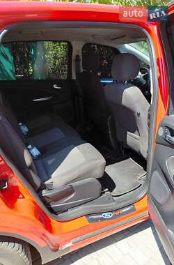 Минивэн Ford S-Max 2012 в 