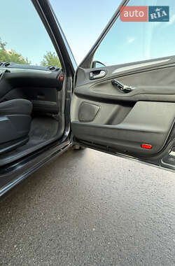 Мінівен Ford S-Max 2007 в 