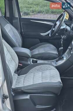 Минивэн Ford S-Max 2008 в 