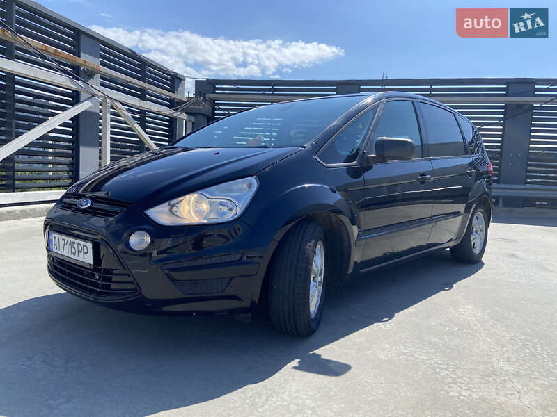 Минивэн Ford S-Max 2011 в Киеве