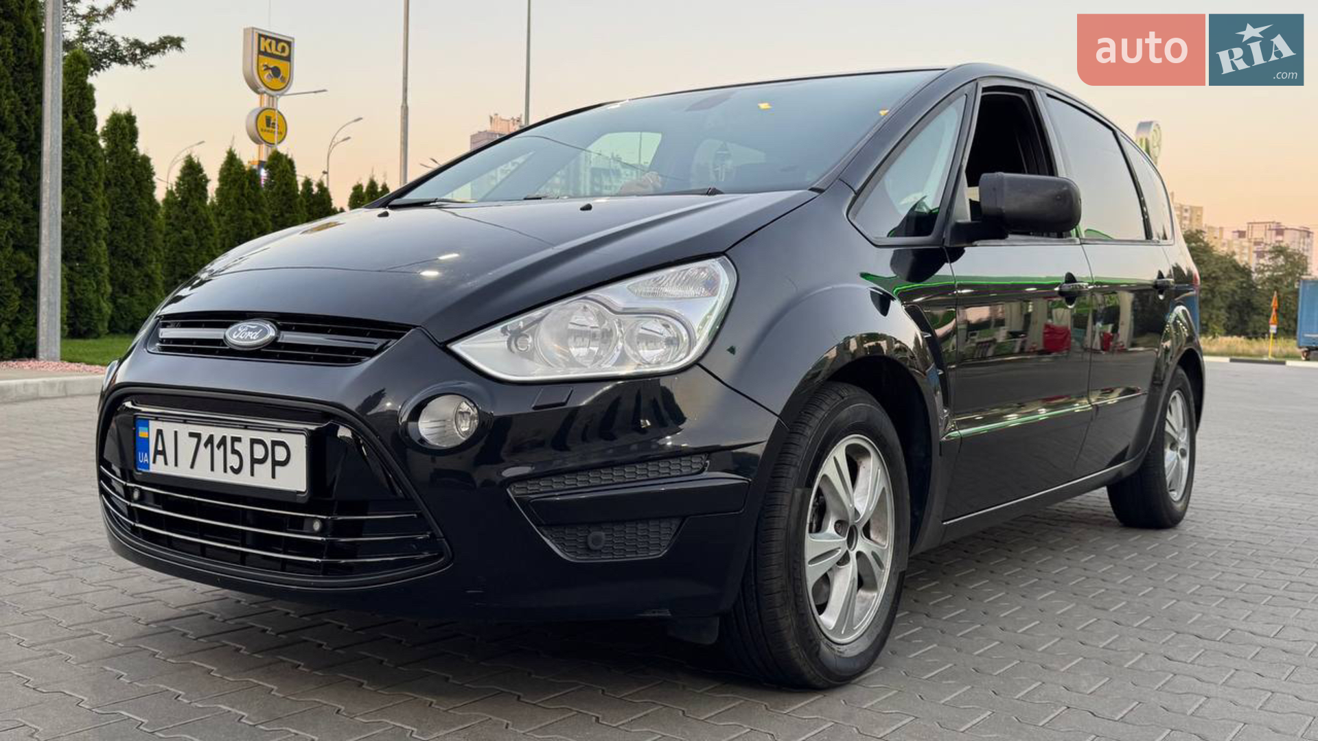 2011 Ford S-MAX - мініатюра 19