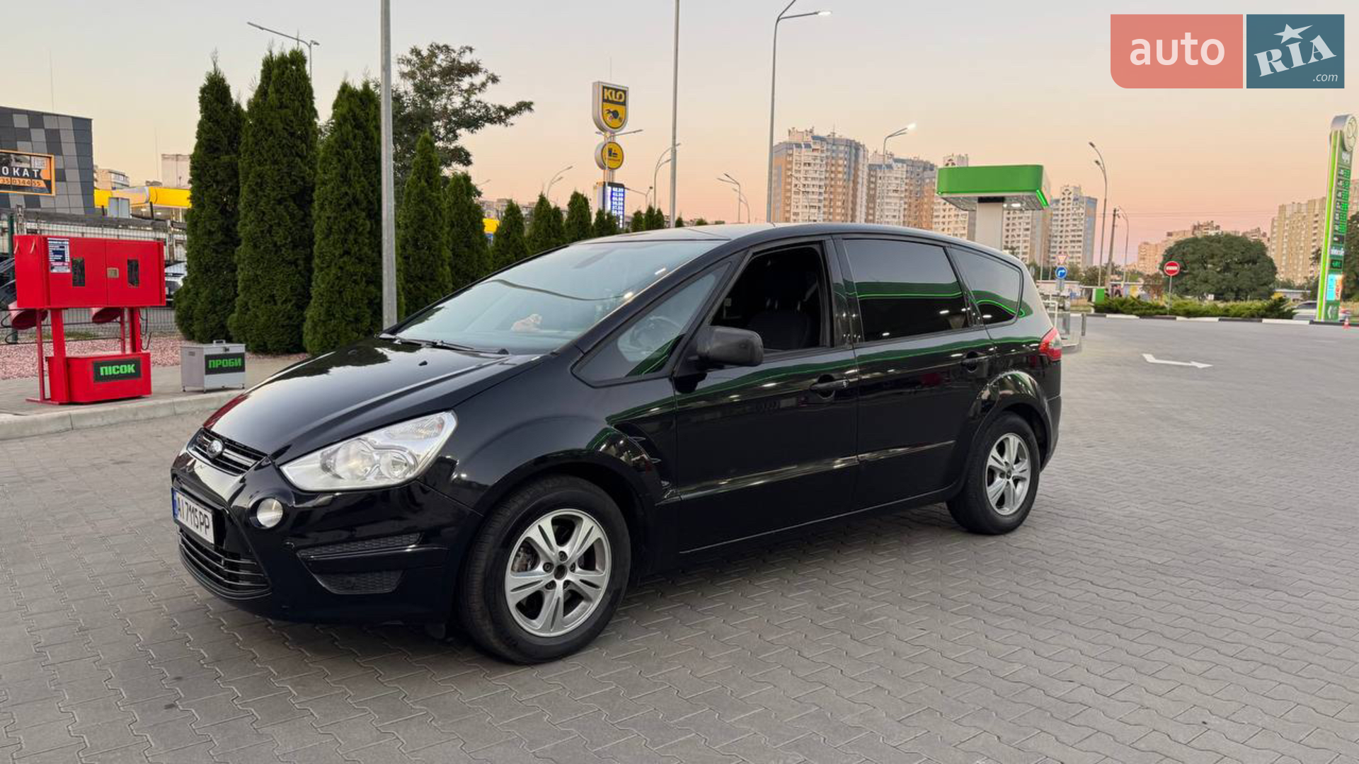 2011 Ford S-MAX - мініатюра 23