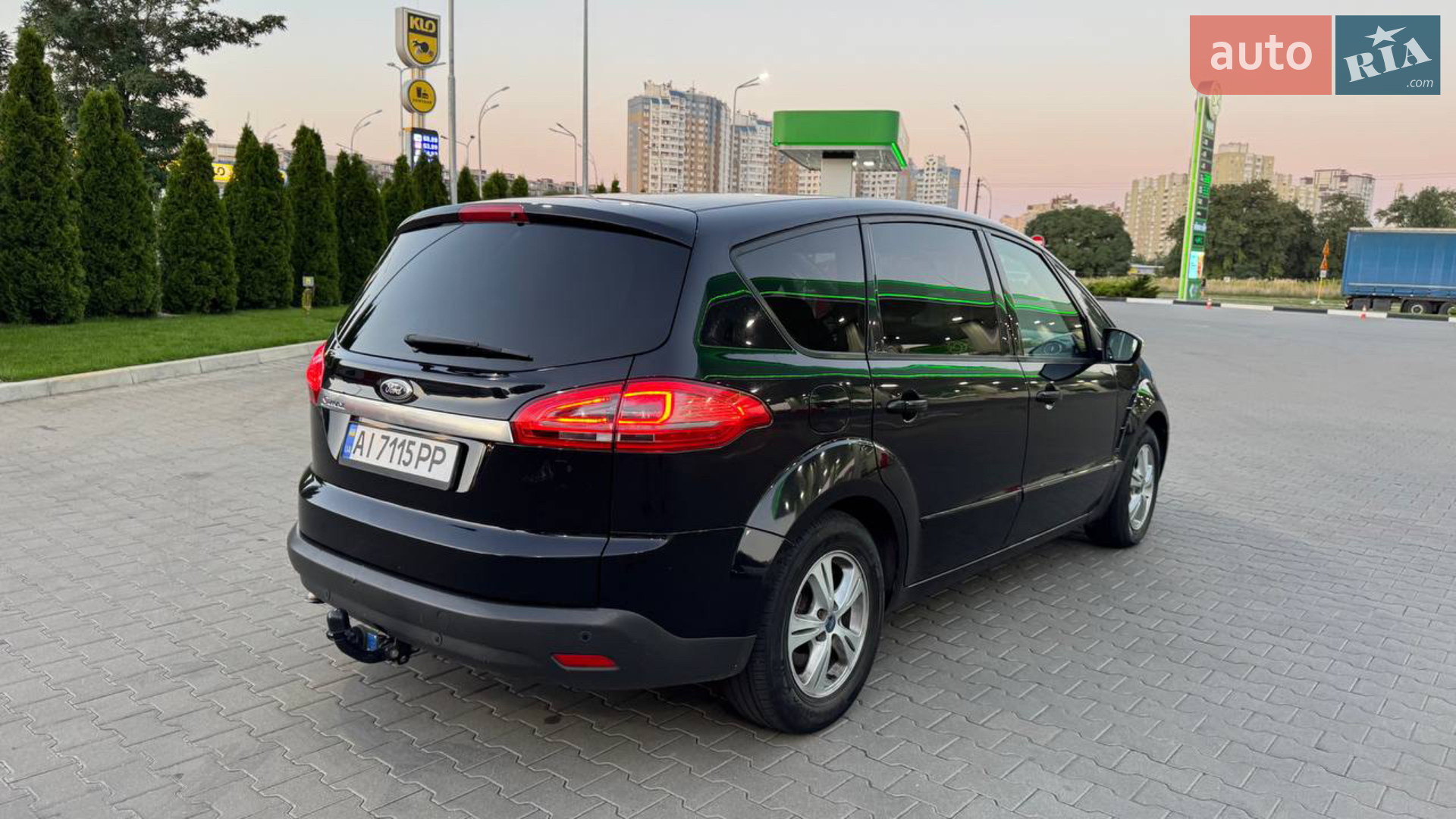 2011 Ford S-MAX - мініатюра 32
