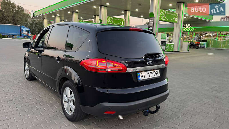 Минивэн Ford S-Max 2011 в Киеве