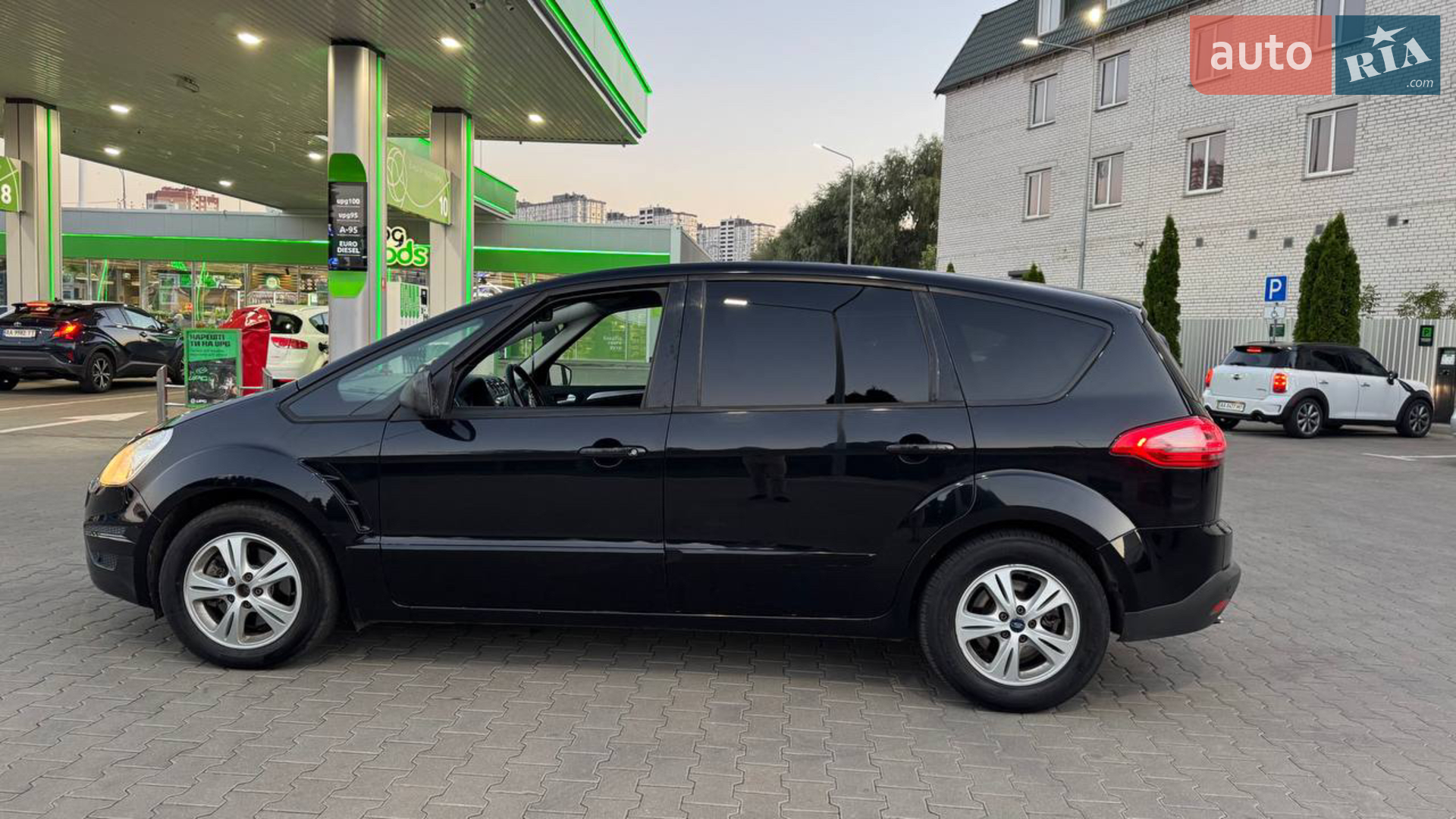 2011 Ford S-MAX - мініатюра 34