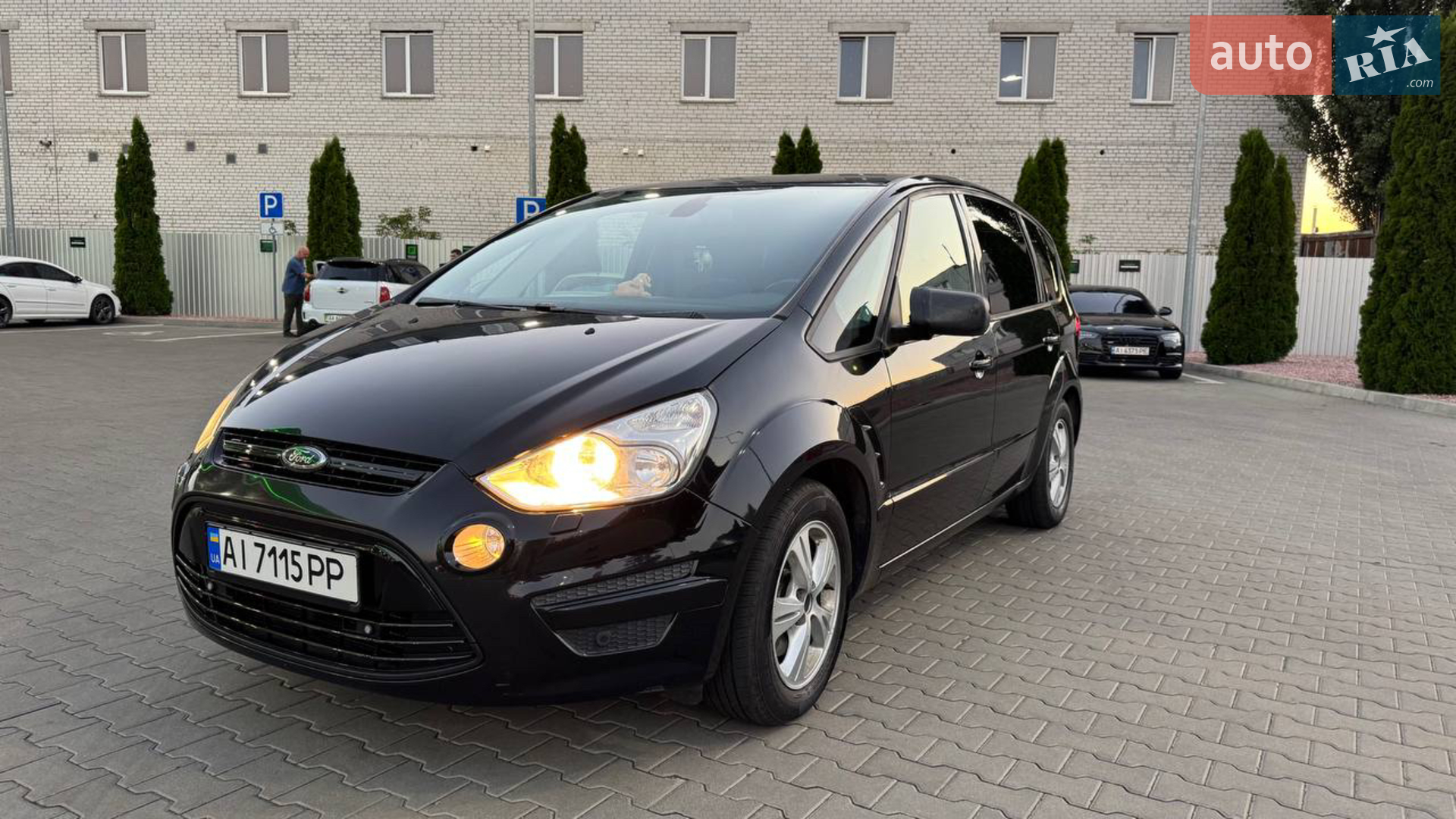 2011 Ford S-MAX - мініатюра 36