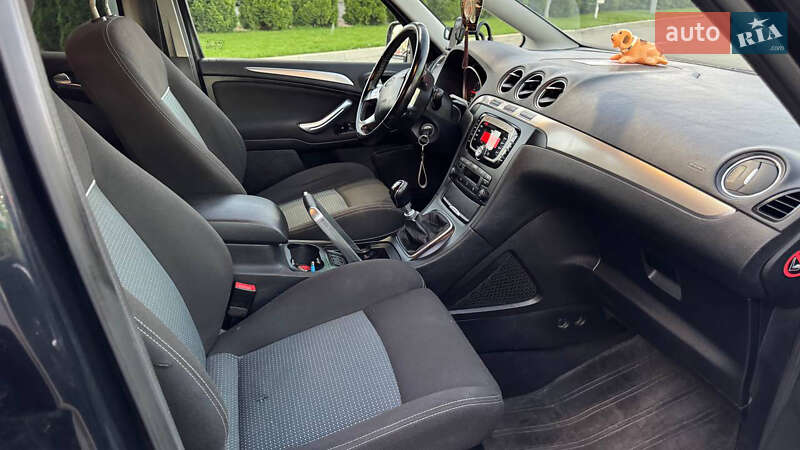 Минивэн Ford S-Max 2011 в Киеве