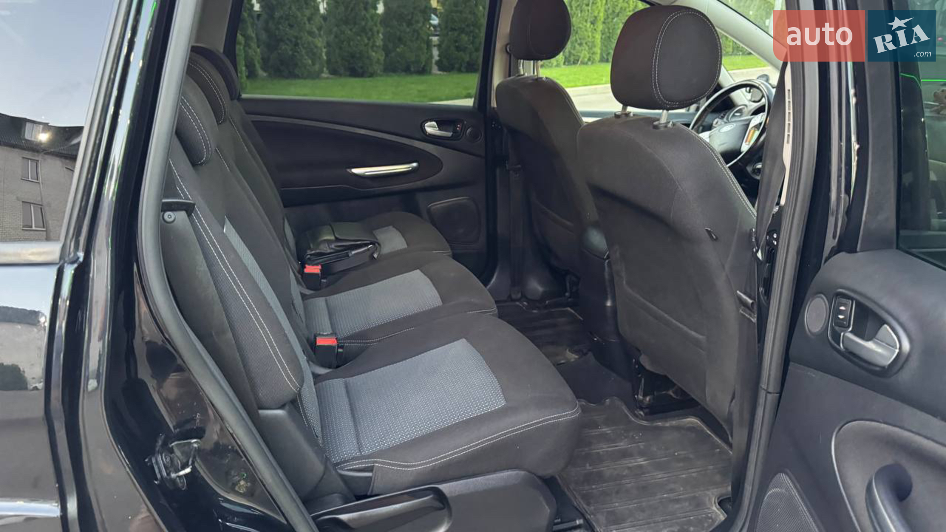 2011 Ford S-MAX - мініатюра 41