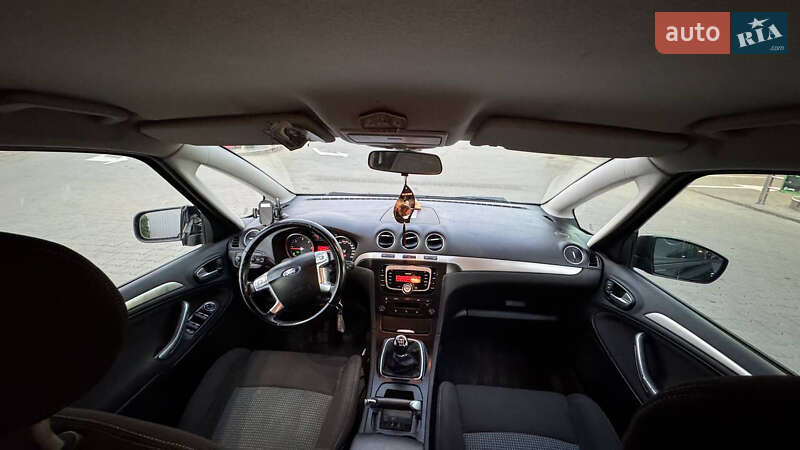 Минивэн Ford S-Max 2011 в Киеве