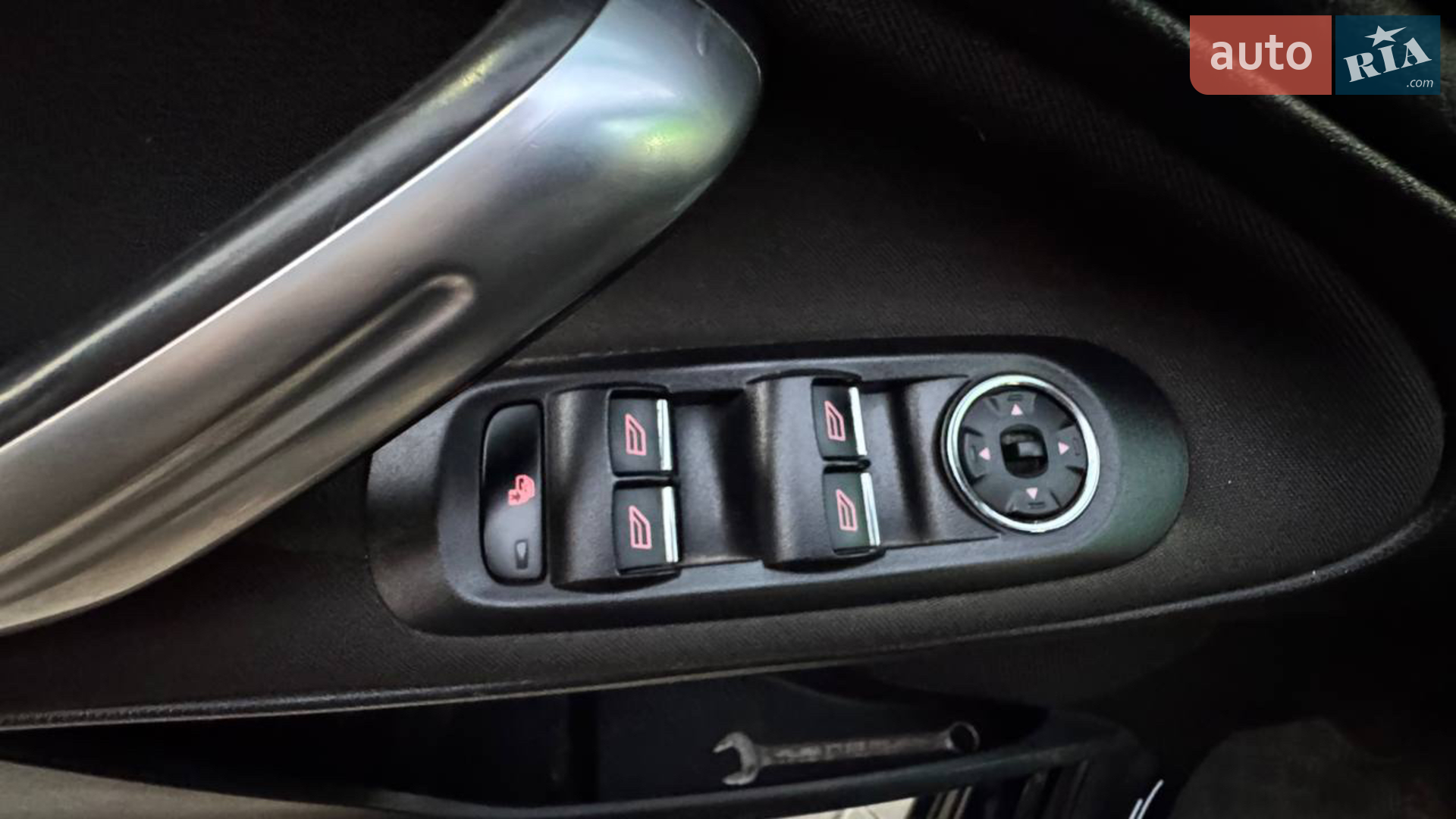 2011 Ford S-MAX - мініатюра 50