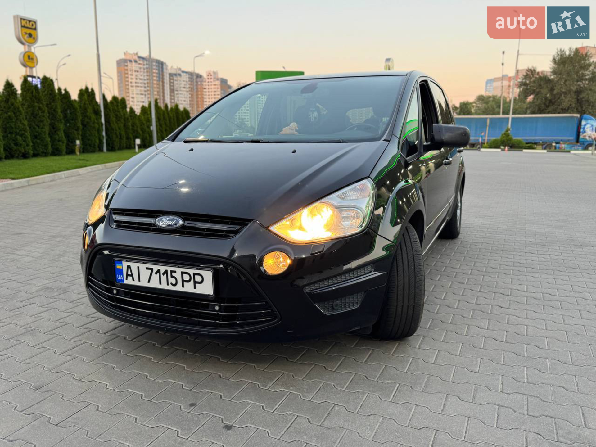 2011 Ford S-MAX - мініатюра 51
