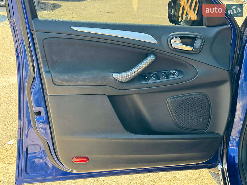 Минивэн Ford S-Max 2013 в Виннице