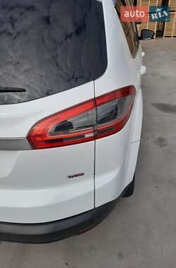 Минивэн Ford S-Max 2011 в 