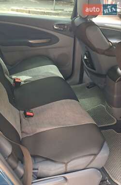 Минивэн Ford S-Max 2006 в 