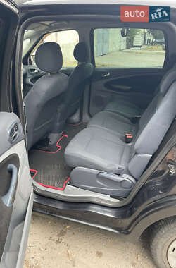 Минивэн Ford S-Max 2006 в 