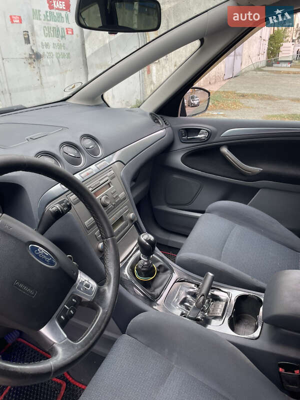Минивэн Ford S-Max 2006 в Одессе