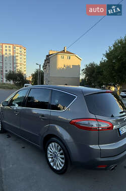 Минивэн Ford S-Max 2012 в 