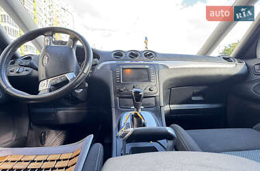 Минивэн Ford S-Max 2012 в 