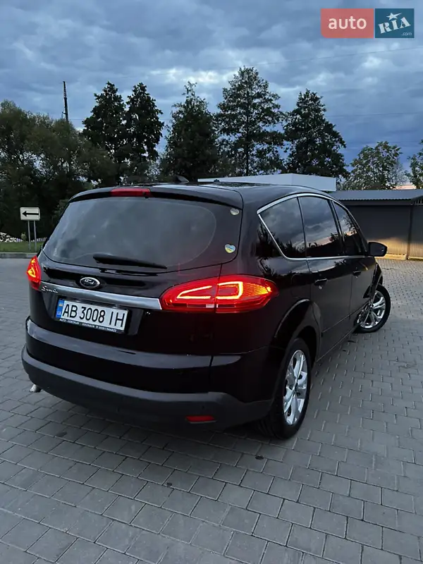 Ford S-Max 2011