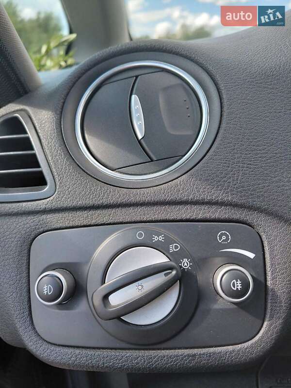 Минивэн Ford S-Max 2010 в Щирце