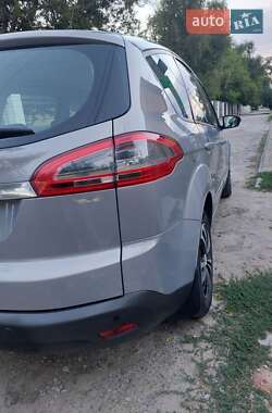 Мінівен Ford S-Max 2013 в 
