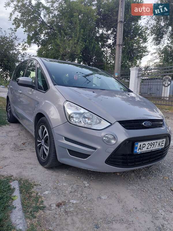 Мінівен Ford S-Max 2013 в 