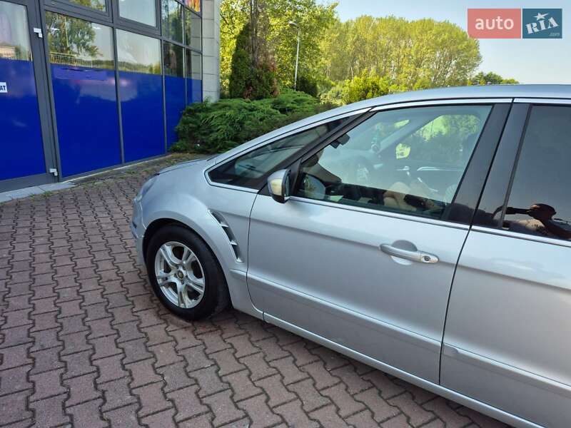 Минивэн Ford S-Max 2011 в Виноградове