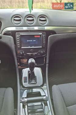 Мінівен Ford S-Max 2012 в 