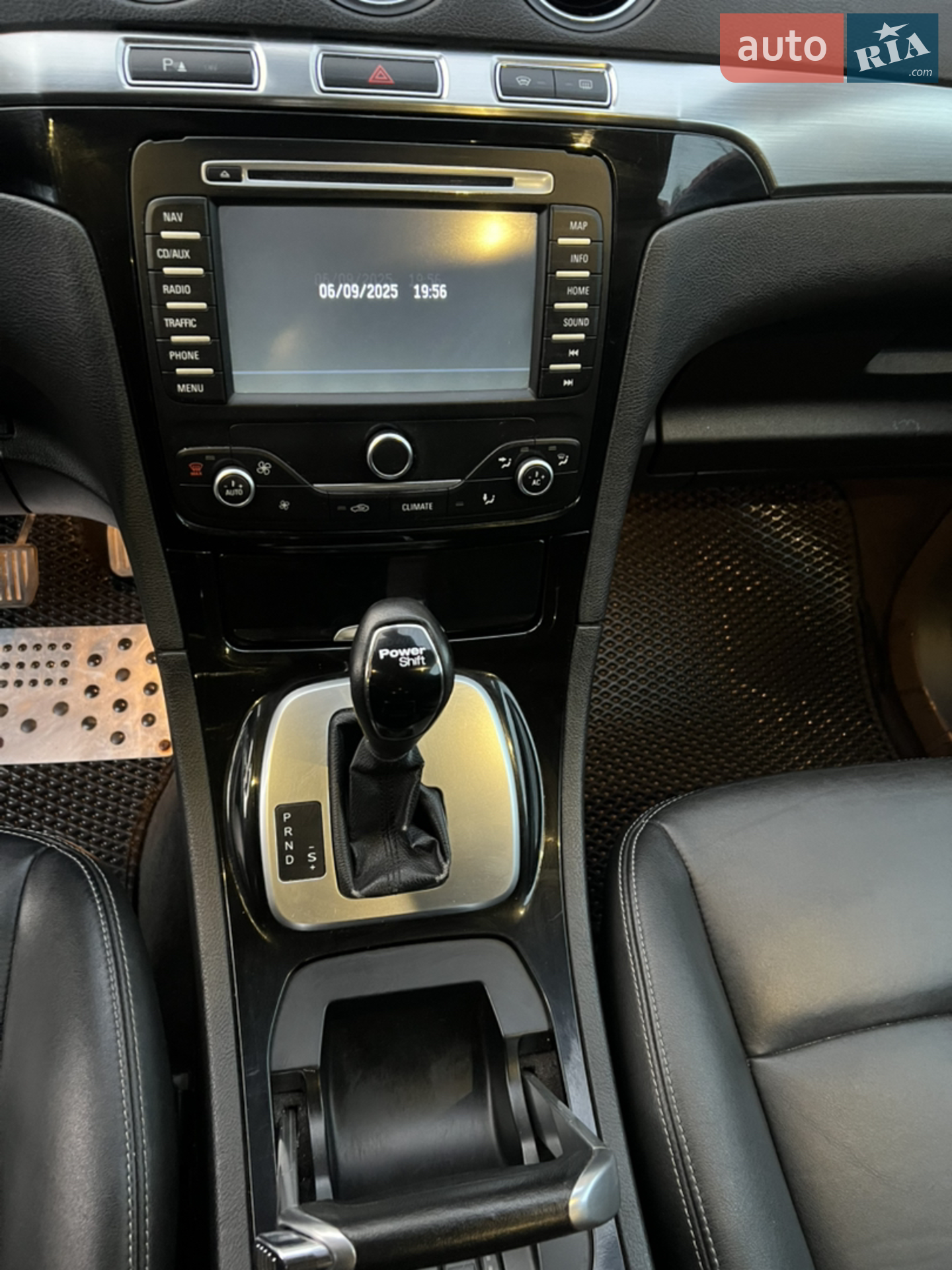 2013 Ford S-MAX - мініатюра 128