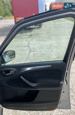 Минивэн Ford S-Max 2006 в 