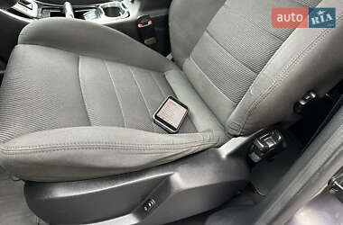 Минивэн Ford S-Max 2011 в 