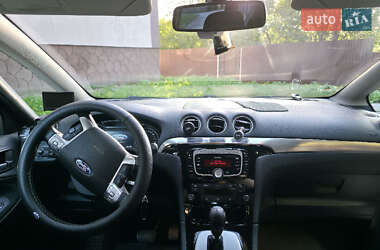 Мінівен Ford S-Max 2010 в 