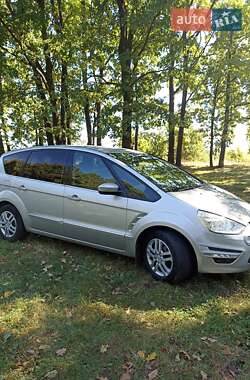Мінівен Ford S-Max 2013 в 