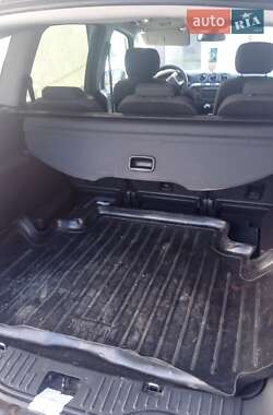 Мінівен Ford S-Max 2014 в 