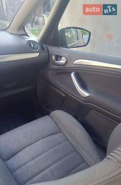 Мінівен Ford S-Max 2014 в 