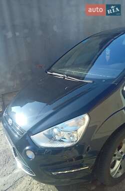 Мінівен Ford S-Max 2014 в 
