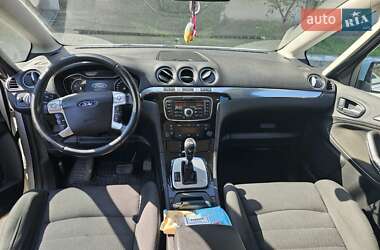 Минивэн Ford S-Max 2012 в 