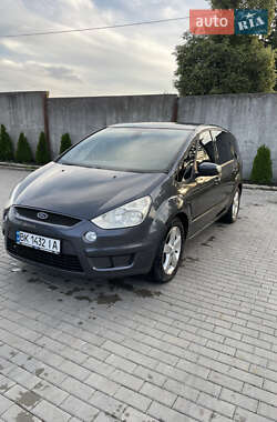 Минивэн Ford S-Max 2007 в 