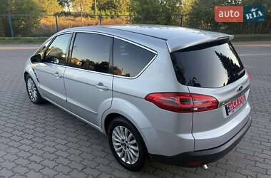 Мінівен Ford S-Max 2013 в 