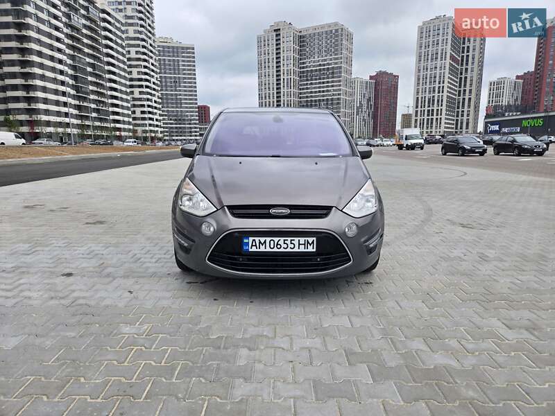 Ford S-Max 2011 Ford S-Max 2011