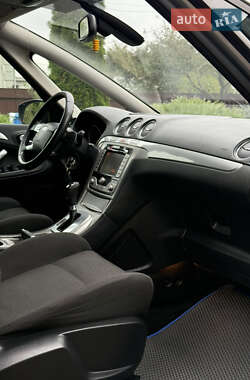 Минивэн Ford S-Max 2007 в 