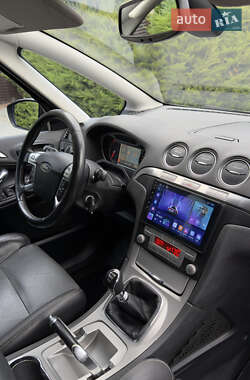 Минивэн Ford S-Max 2009 в 