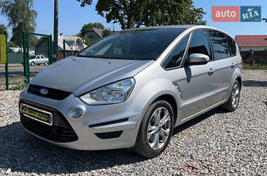 Минивэн Ford S-Max 2011 в 