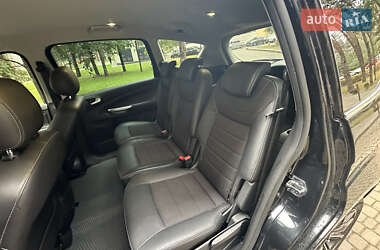 Минивэн Ford S-Max 2013 в 