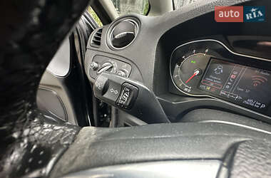 Минивэн Ford S-Max 2013 в 