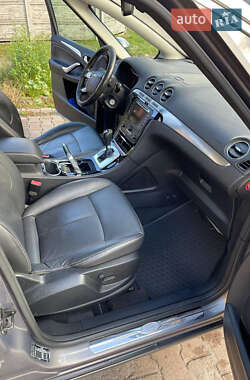 Минивэн Ford S-Max 2011 в 