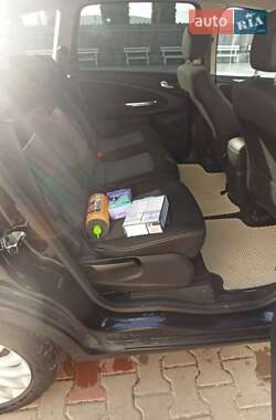Мінівен Ford S-Max 2013 в 