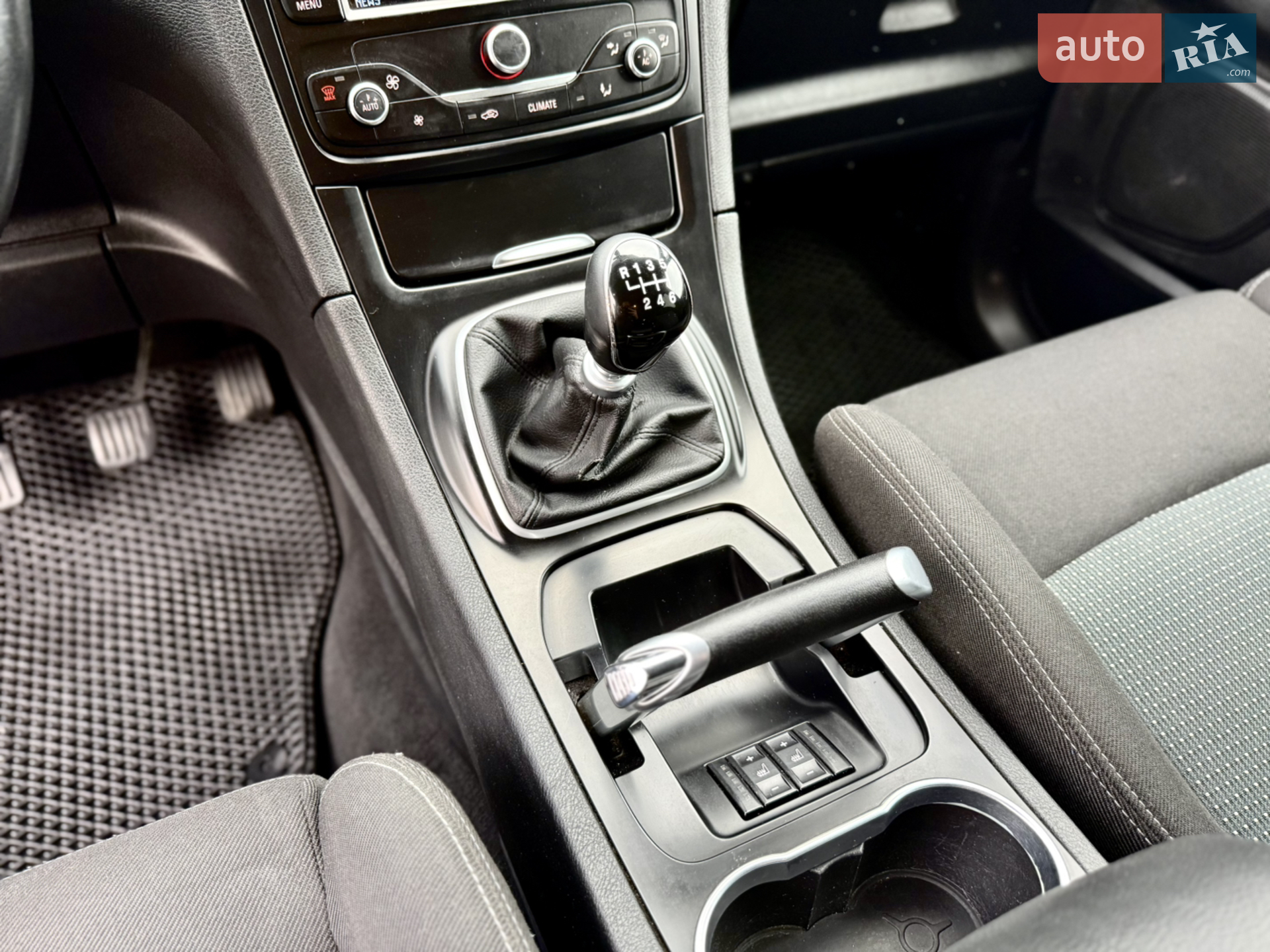 2014 Ford S-MAX - мініатюра 40