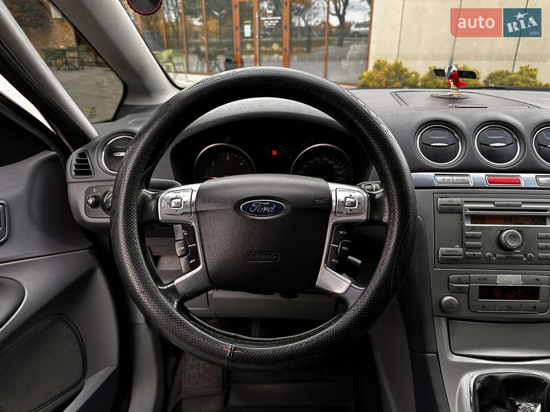 Минивэн Ford S-Max 2007 в Николаеве