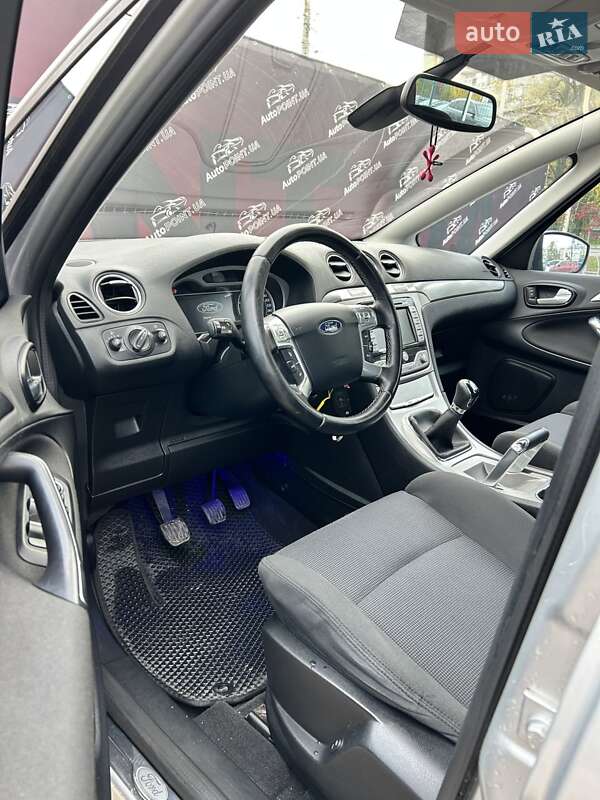 Мінівен Ford S-Max 2009 в Сумах